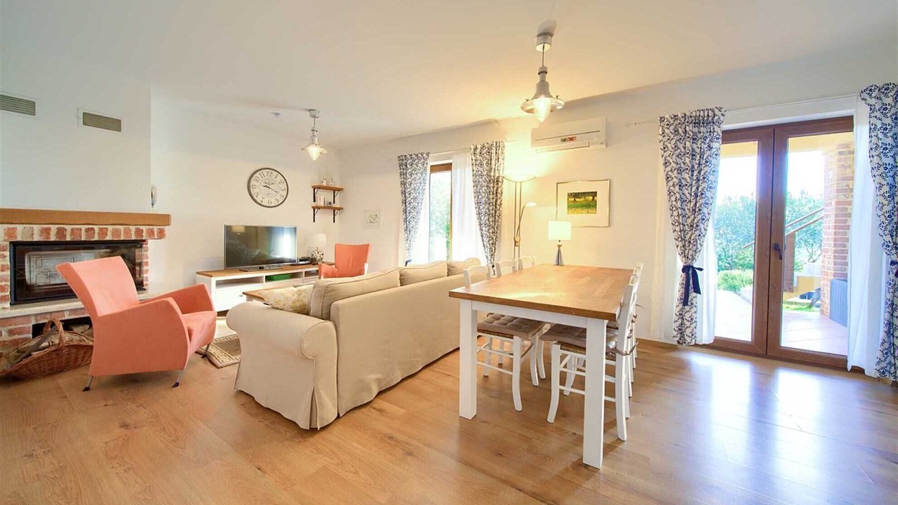 Photo of Livingroom in Dobrinj