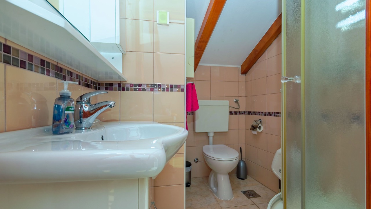Photo of Bathroom in Cove Tri Zala (Zrnovo)