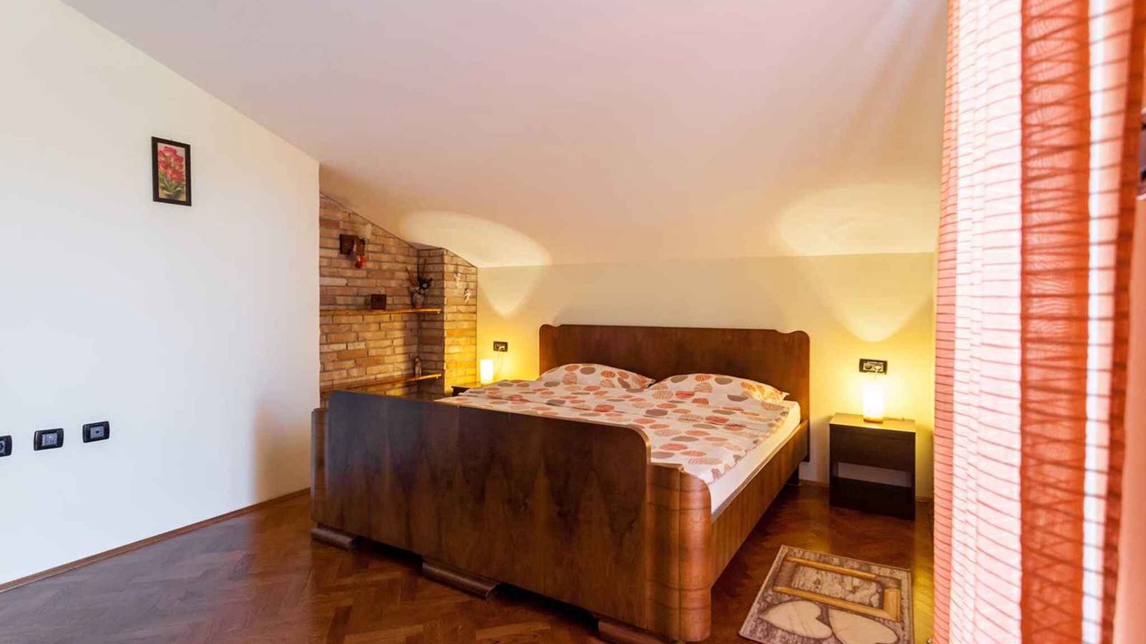 Photo of Bedroom in Porat