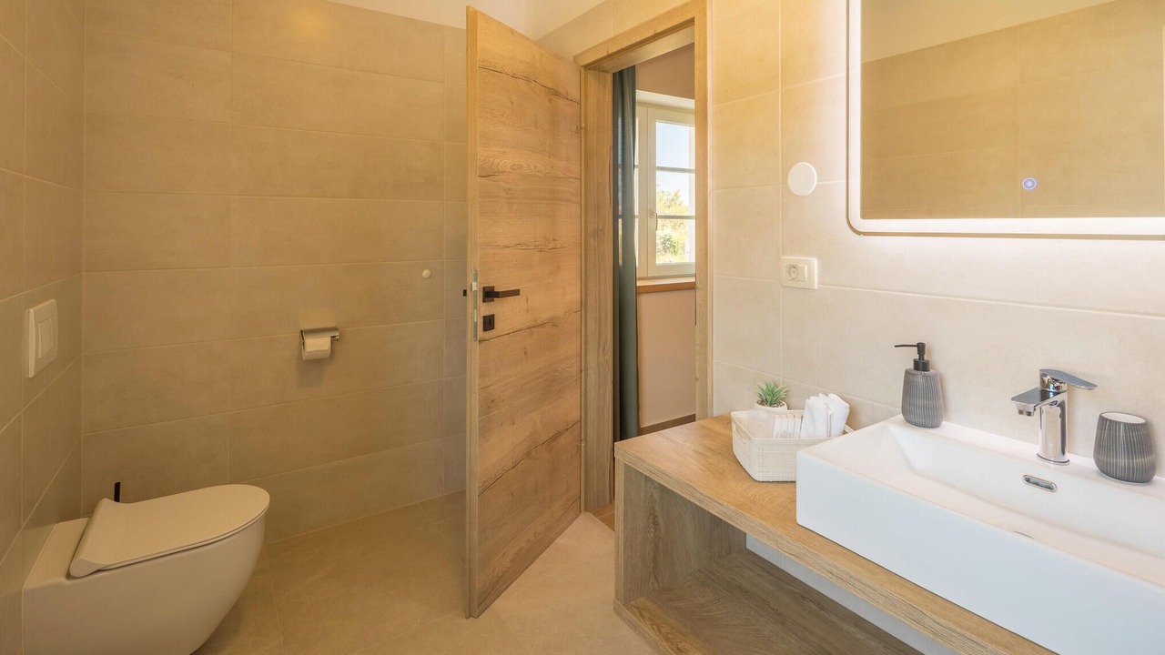Photo of Bathroom in Murine
