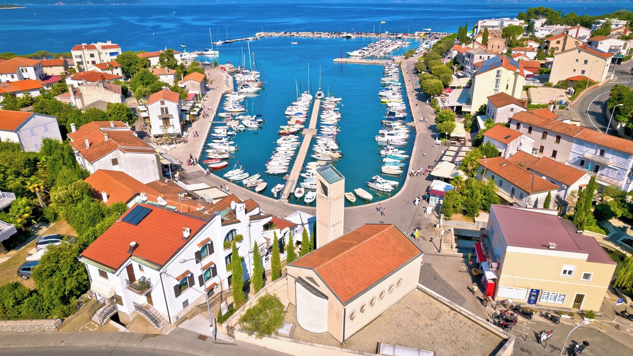 Photo of Others in Porat