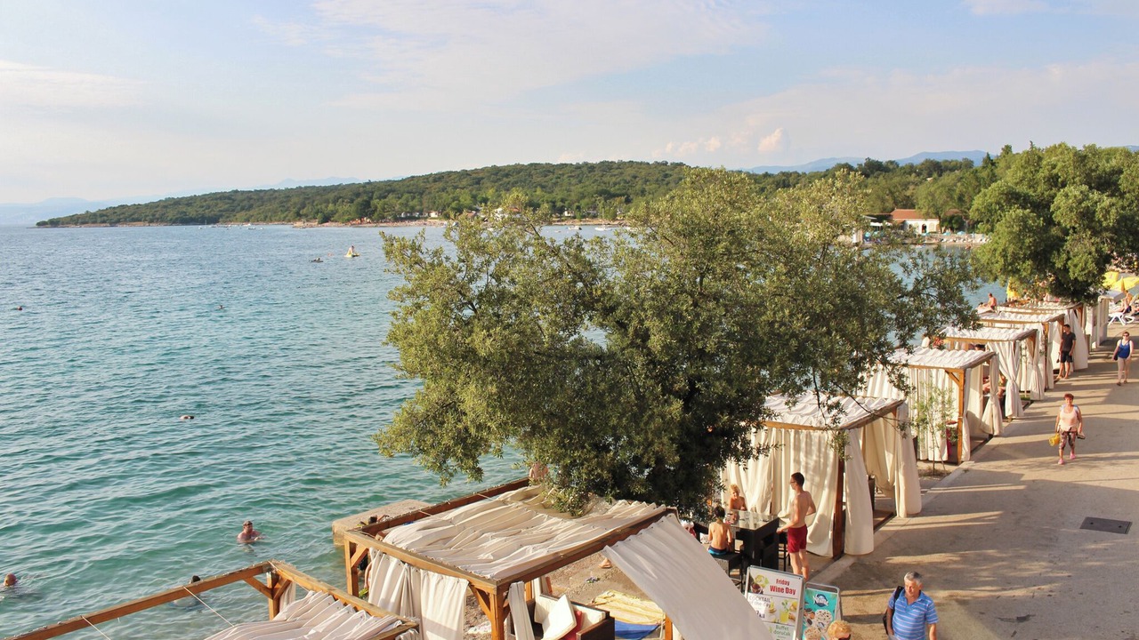 Photo of Others in Porat