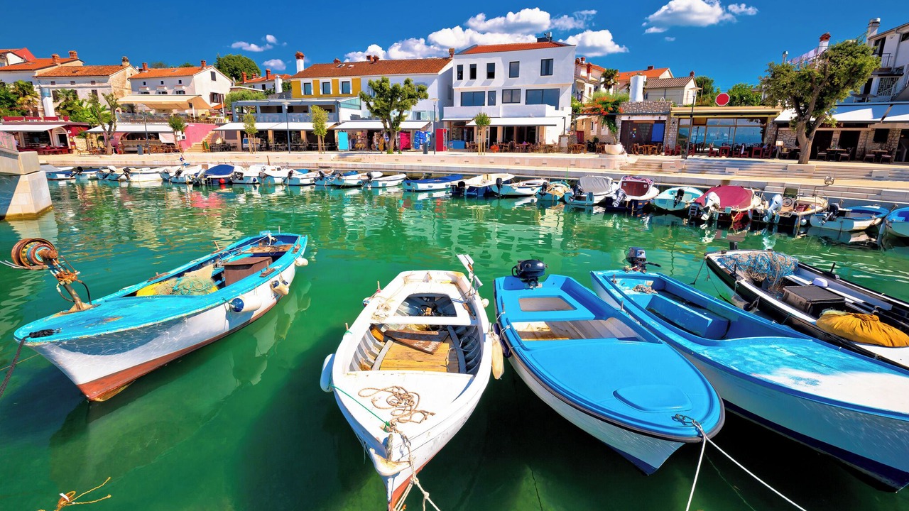 Photo of Others in Porat