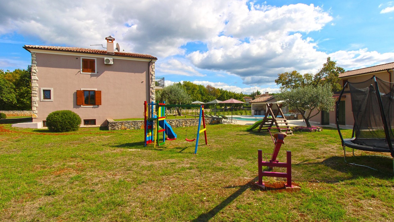 Photo of Others in Vosteni