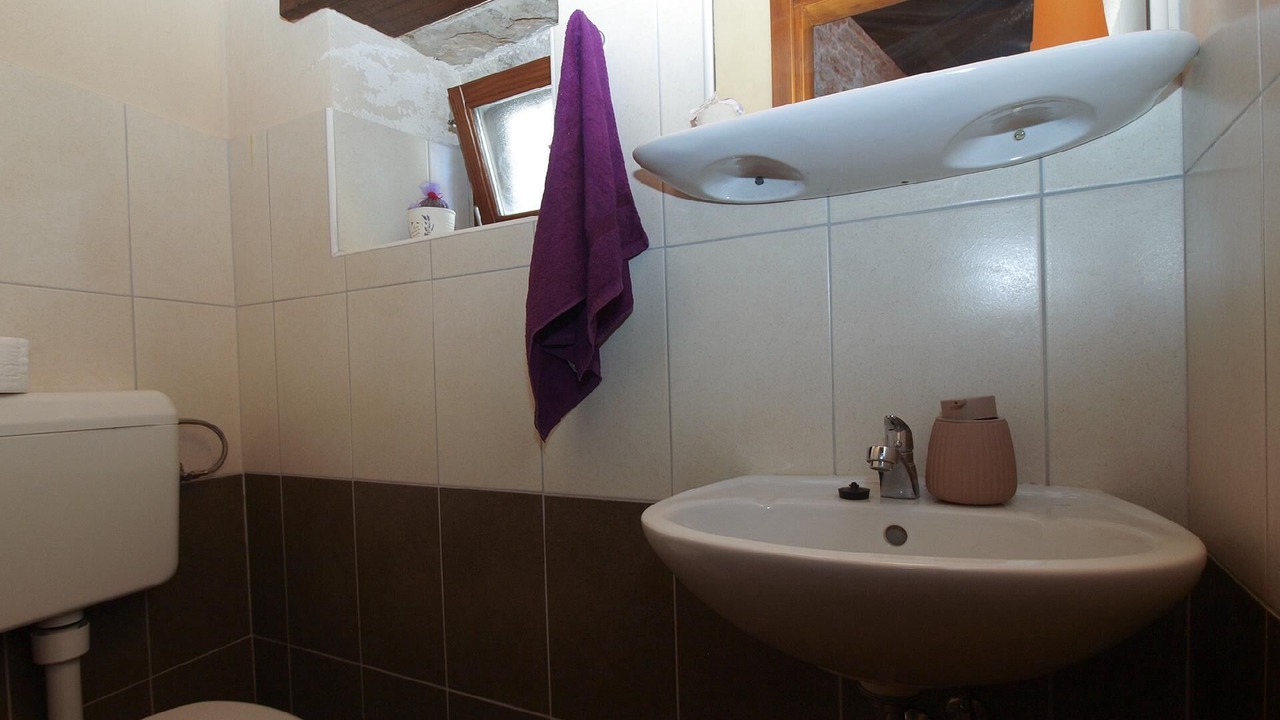 Photo of Bathroom in Orihi