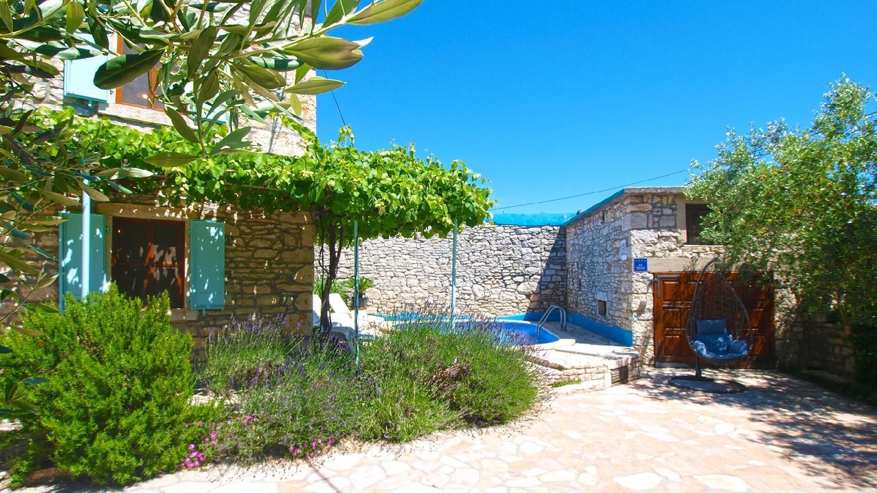 Photo of Outdoor in Orihi