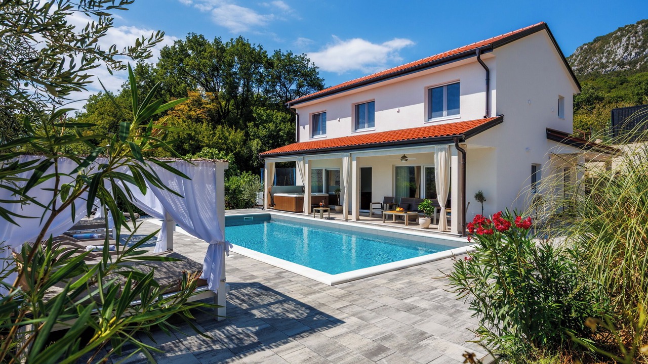 Photo of Outdoor in Bribir