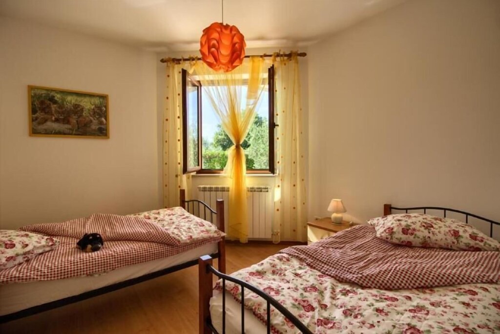 Photo of Bedroom in Sisan