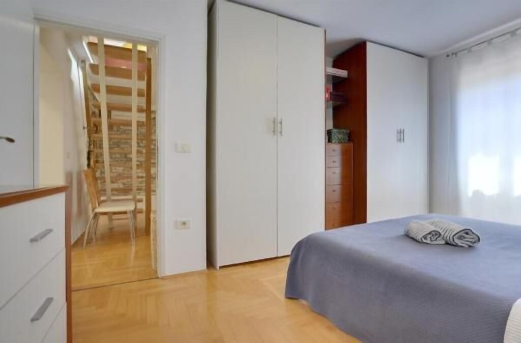 Photo of Bedroom in Sisan