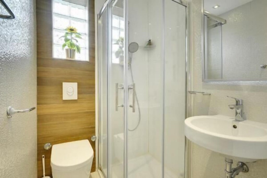 Photo of Bathroom in Sisan