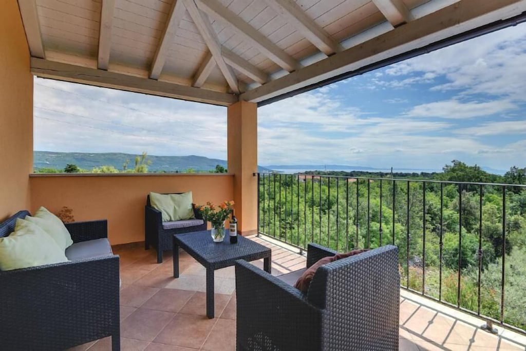 Photo of Patio Balcony in Rakalj