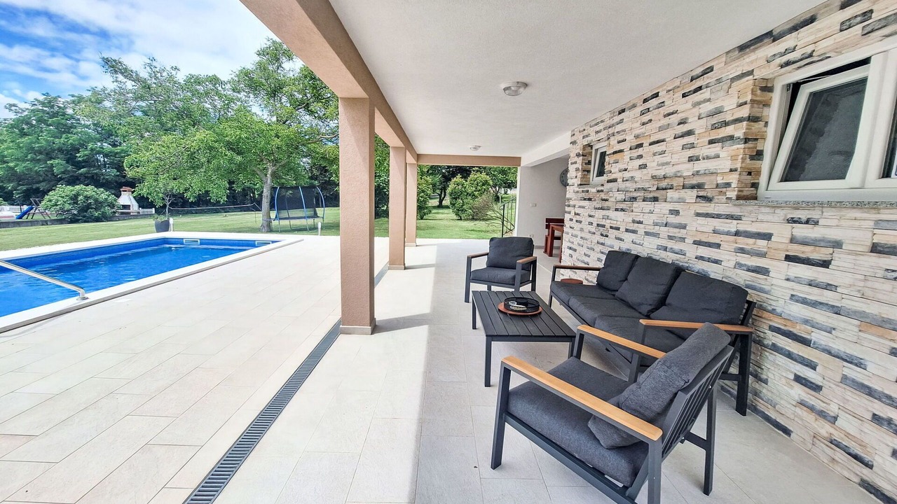 Photo of Outdoor in Vinez