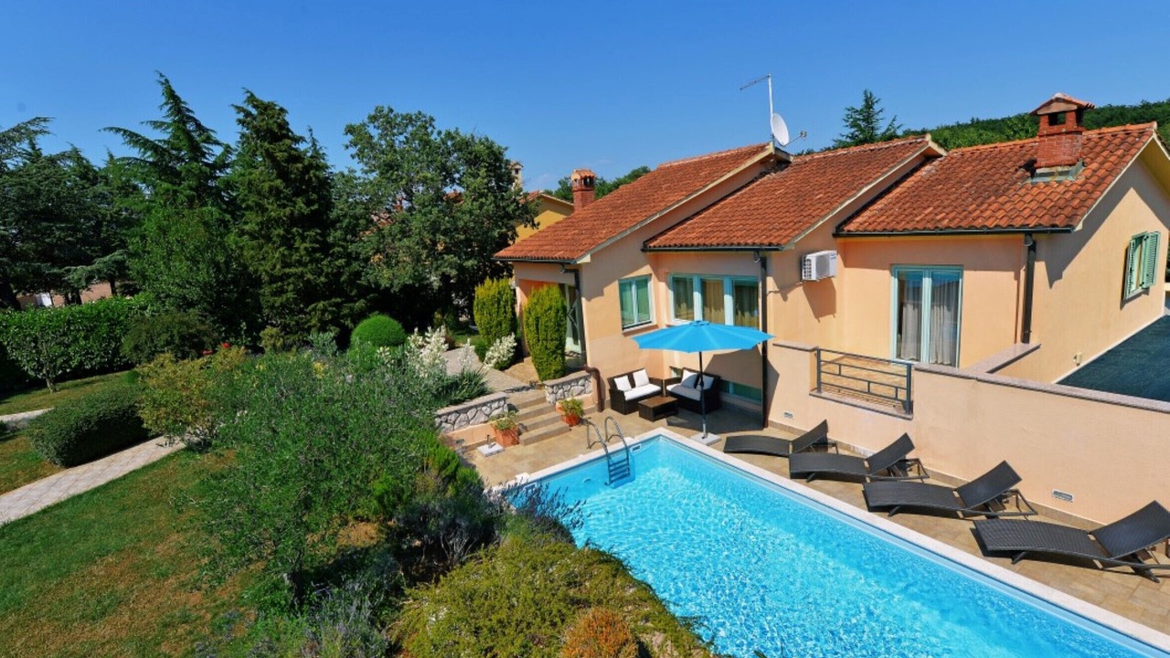 Photo of Outdoor in Kapelica