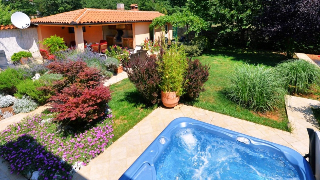 Photo of Outdoor in Kapelica