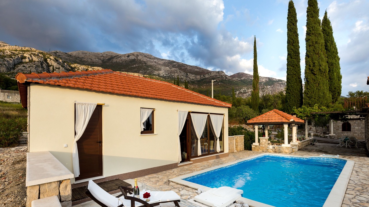 Photo of Outdoor in Mihanici