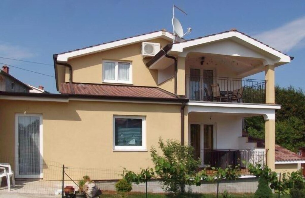 Photo of Buildings in Nova Vas