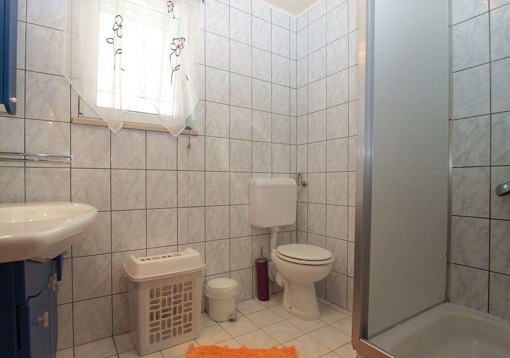 Photo of Bathroom in Peroj