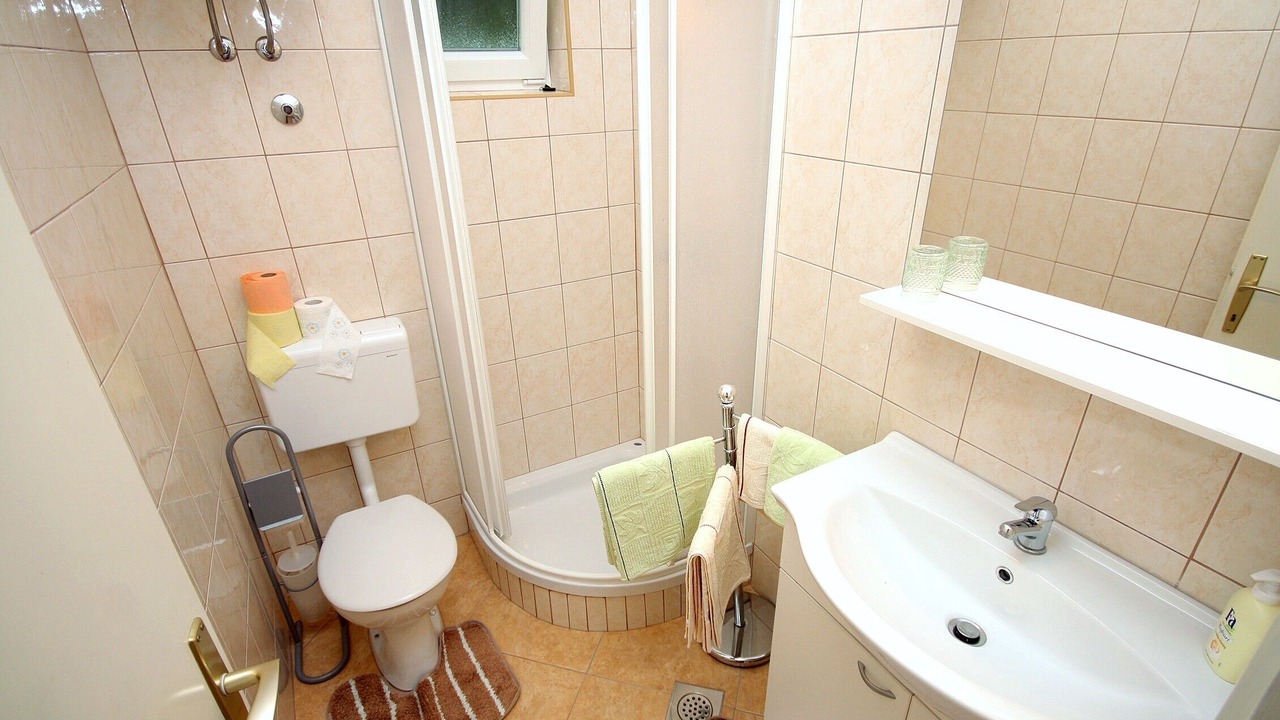 Photo of Bathroom in Rab