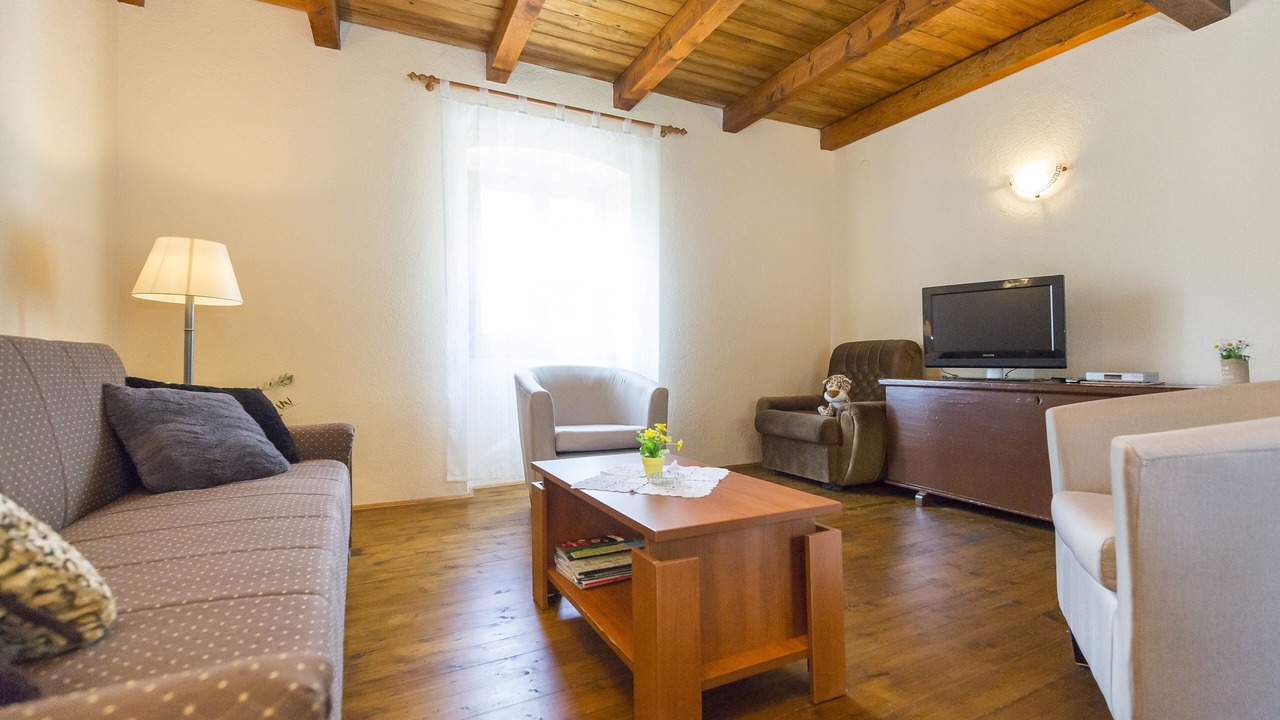 Photo of Livingroom in Mali Turini