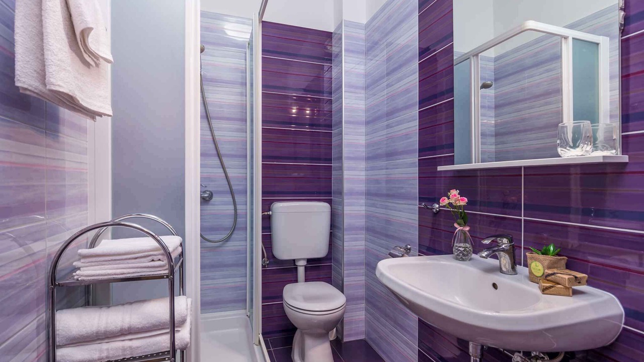 Photo of Bathroom in Silo