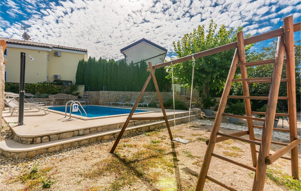 Photo of Outdoor in Rasopasno