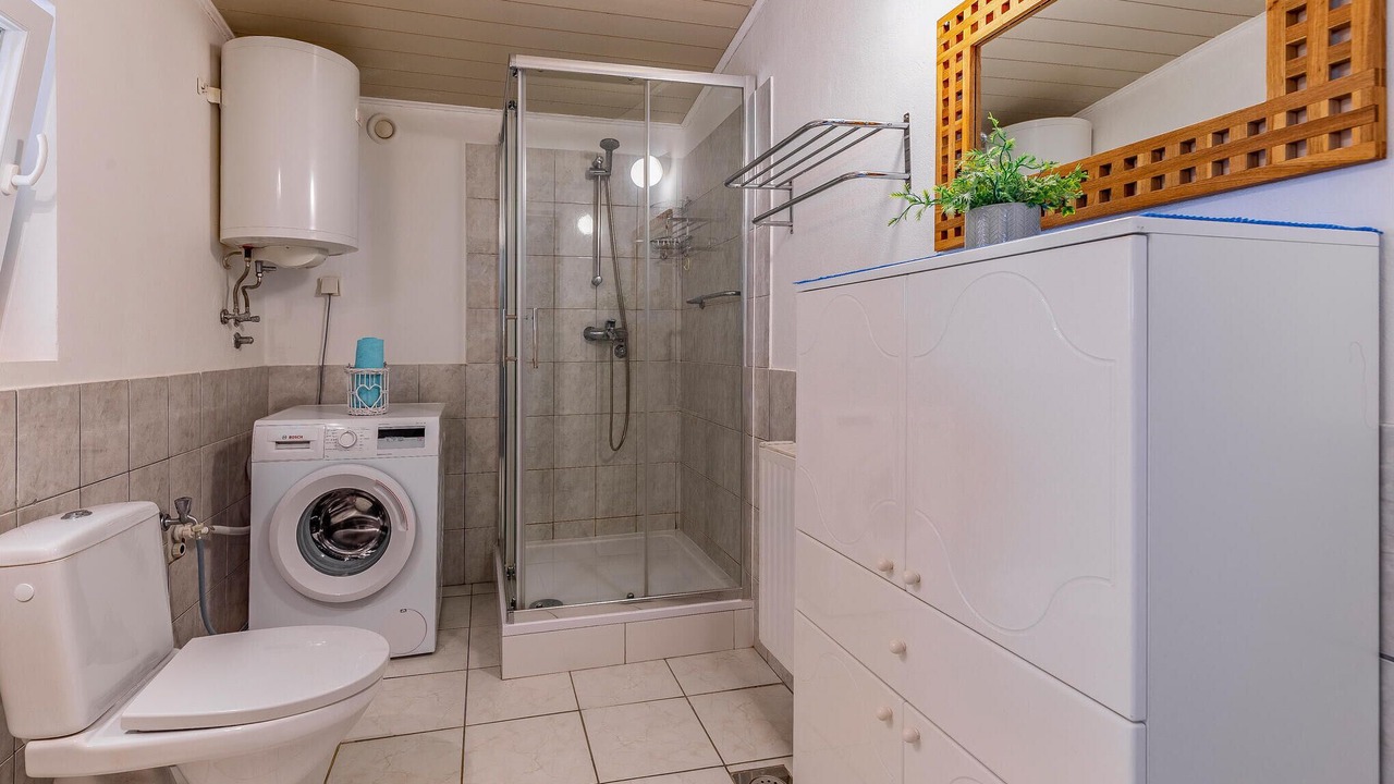 Photo of Bathroom in Sisan