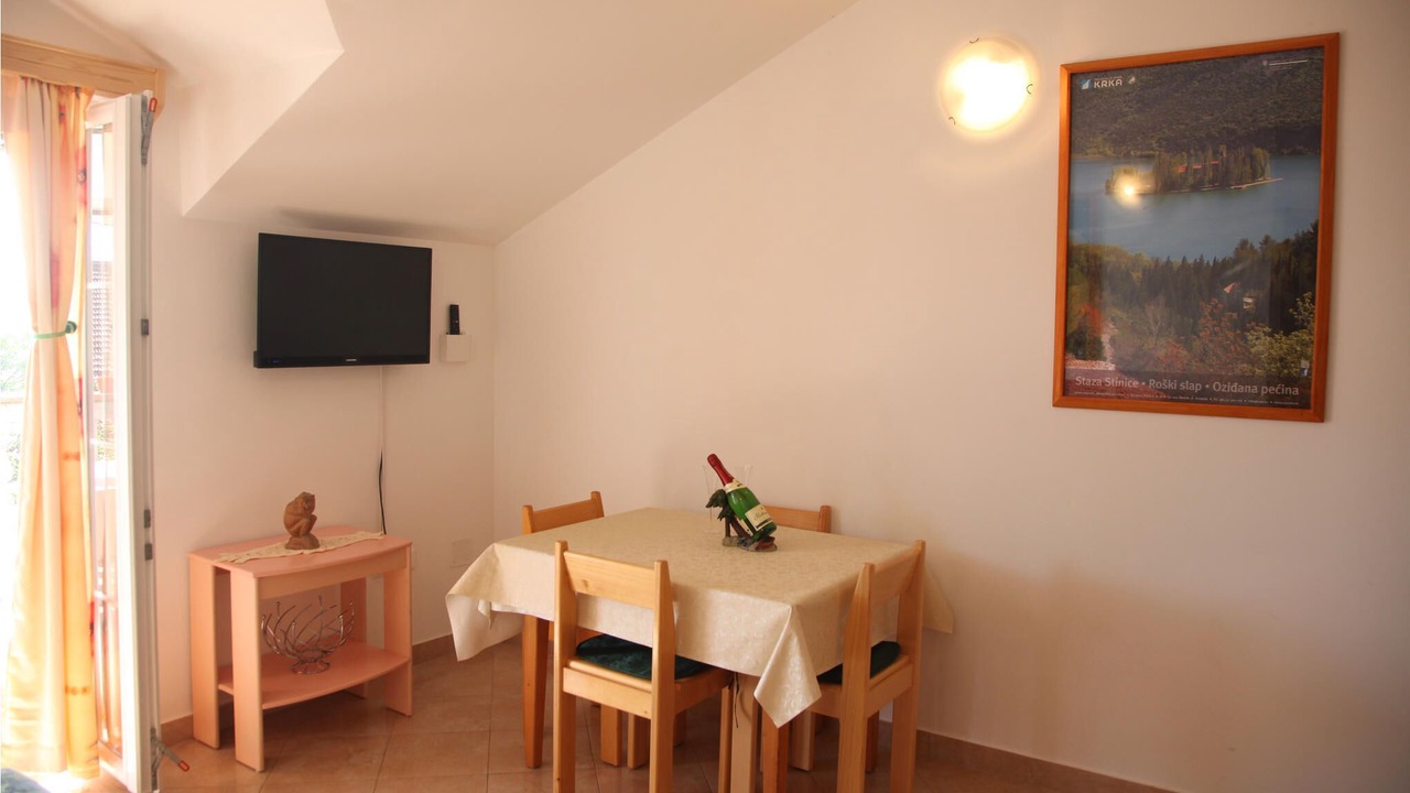 Photo of Bedroom in Srima