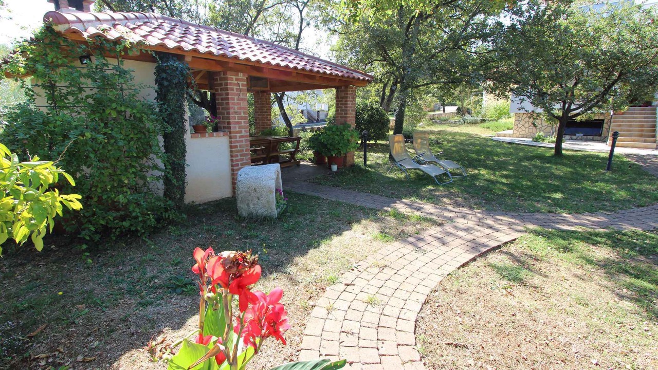 Photo of Outdoor in Tribulje