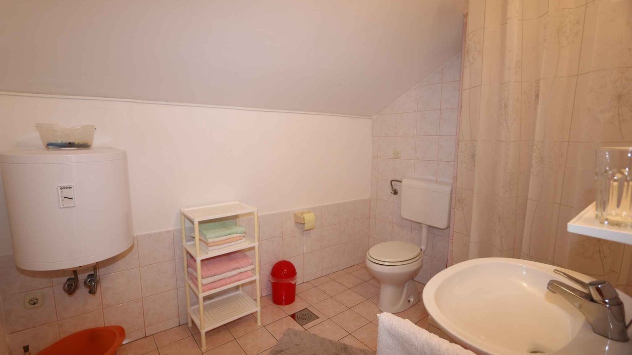 Photo of Bathroom in Silo