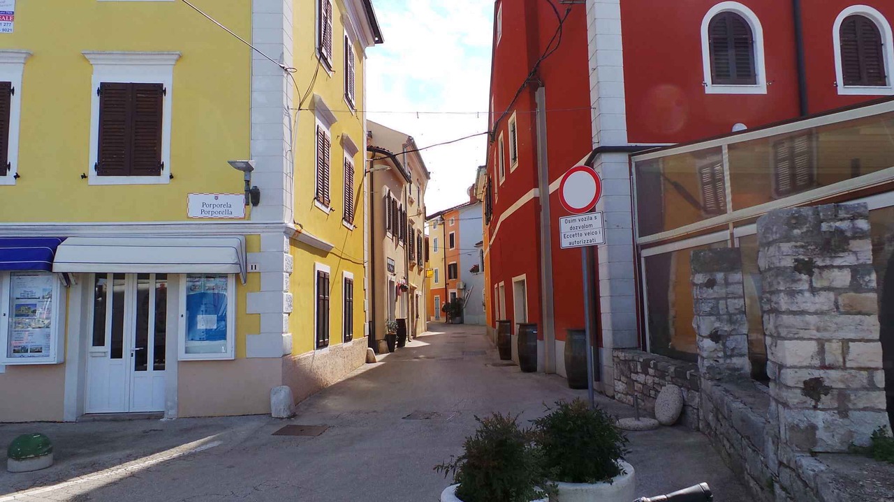 Photo of Others in Petrcane