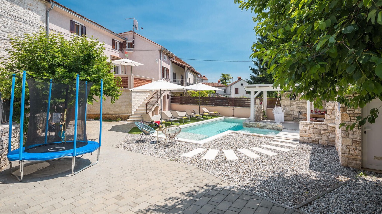 Photo of Outdoor in Peresiji