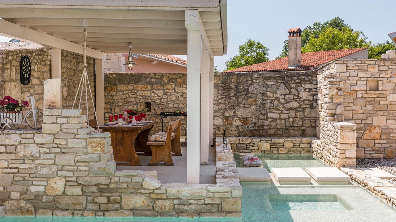 Photo of Outdoor in Peresiji