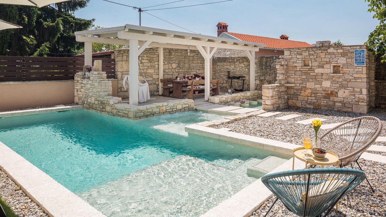 Photo of Outdoor in Peresiji