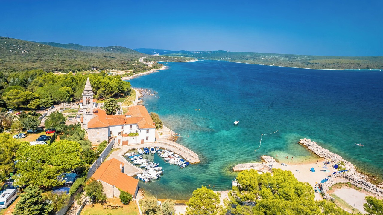 Photo of Outdoor in Cove Murtar