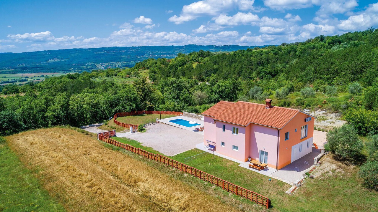 Photo of Others in Pican