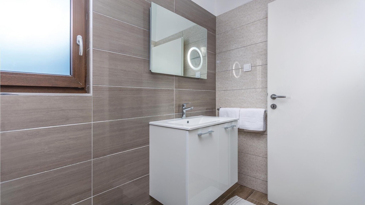 Photo of Bathroom in Katun