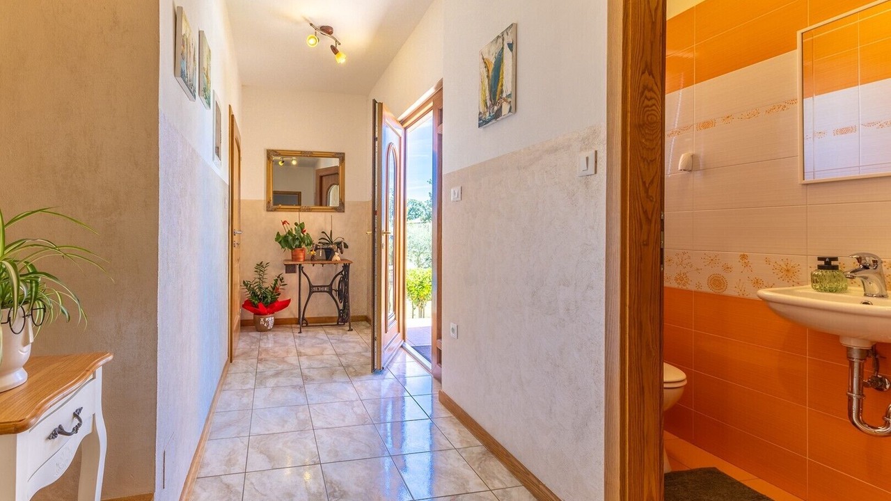 Photo of Bathroom in Tinjan