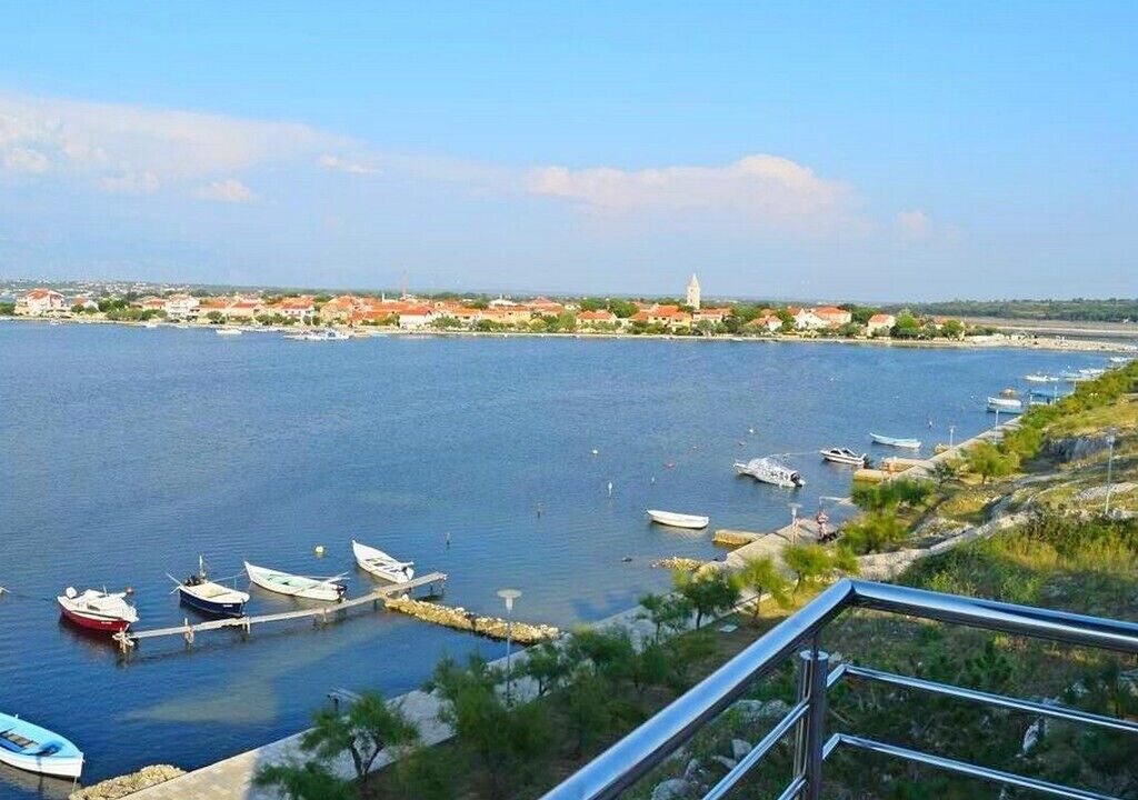 Photo of Outdoor in Nin