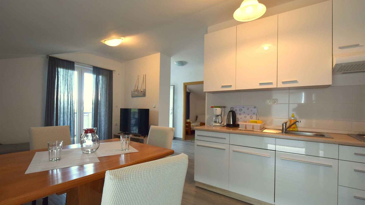 Photo of Kitchen in Gabonjin