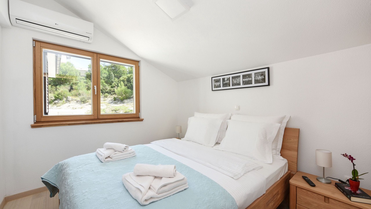 Photo of Bedroom in Rtina