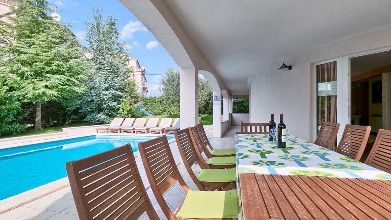 Photo of Outdoor in Stinjan