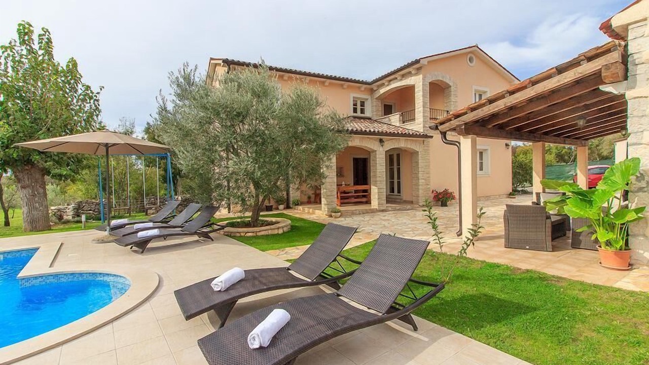 Photo of Patio Balcony in Brgod