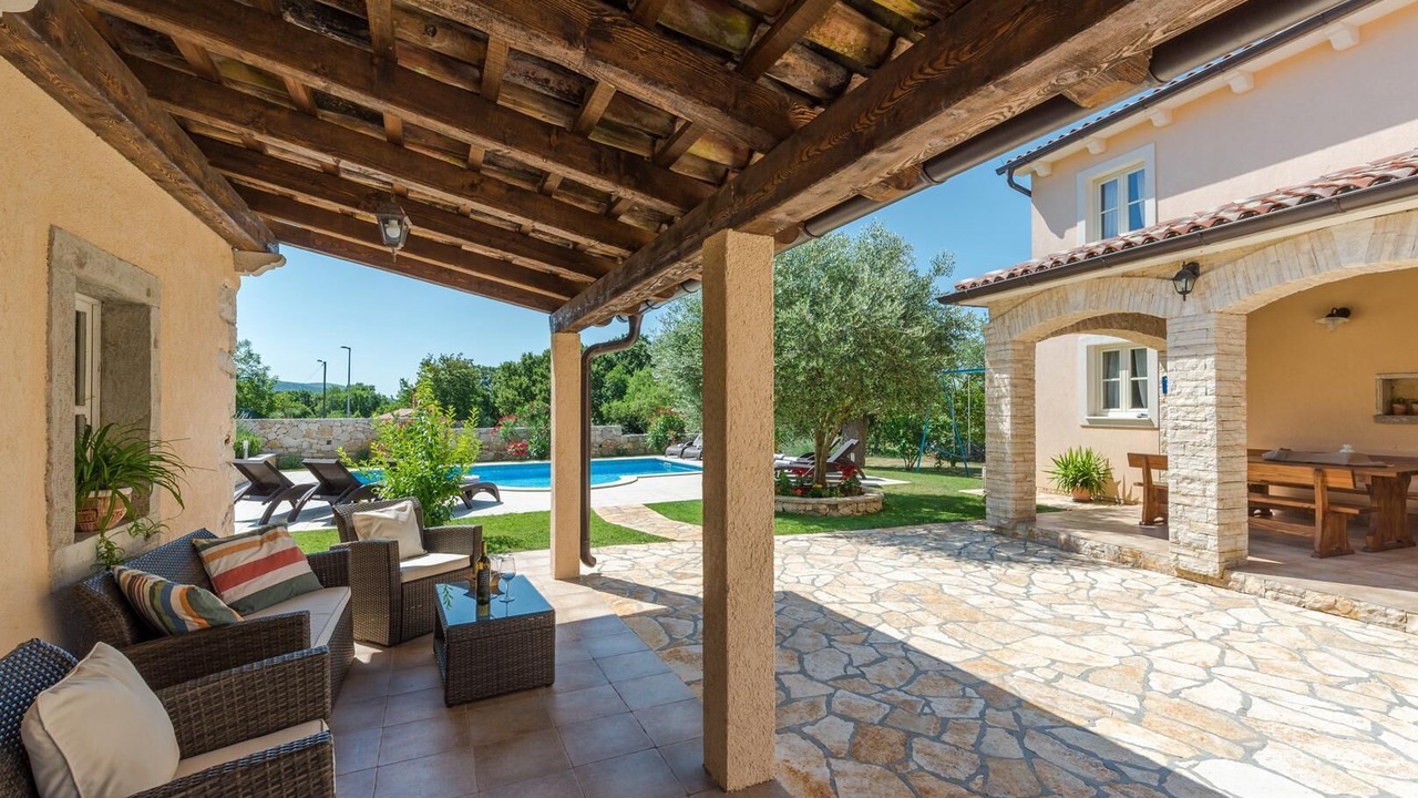 Photo of Outdoor in Brgod