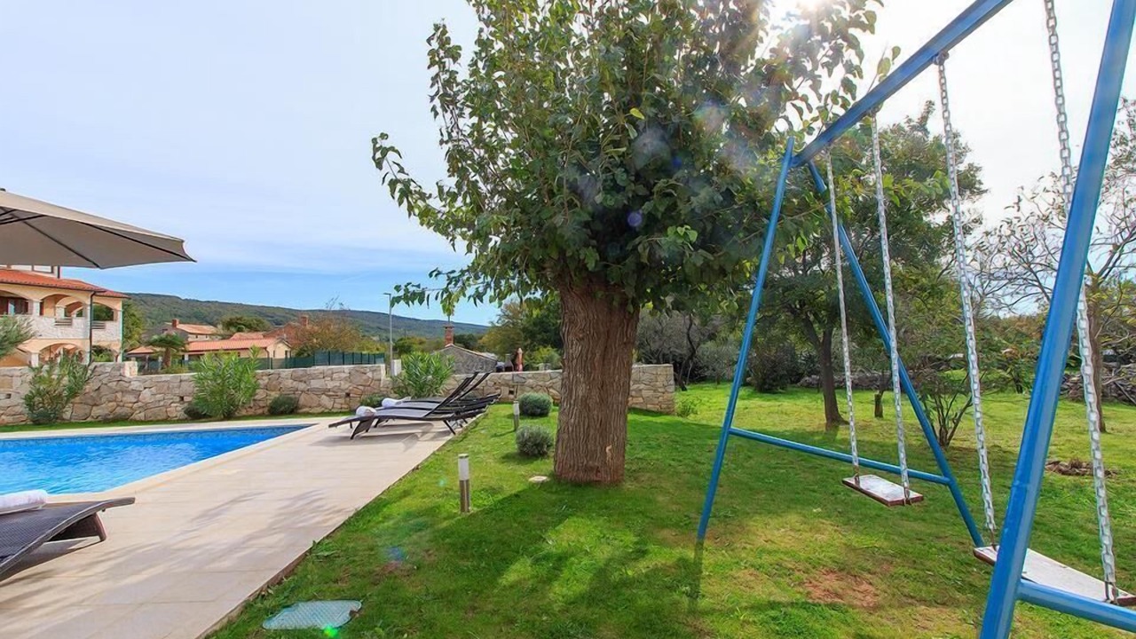 Photo of Outdoor in Brgod