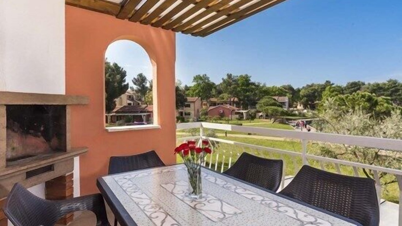 Photo of Outdoor in Monterol