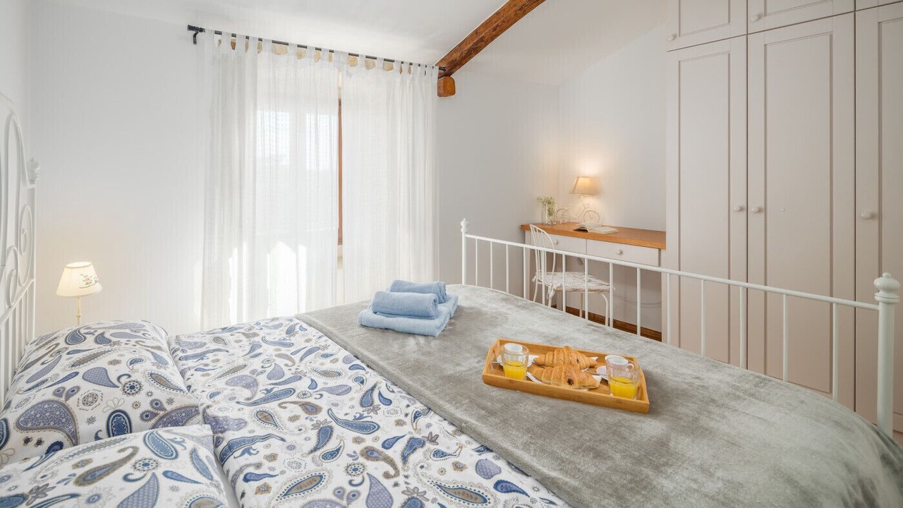 Photo of Bedroom in Gulici