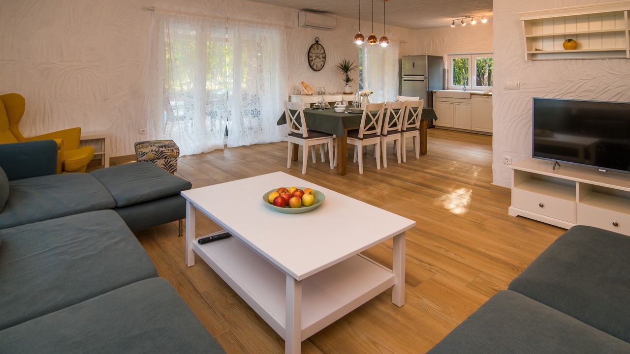 Photo of Livingroom in Risika