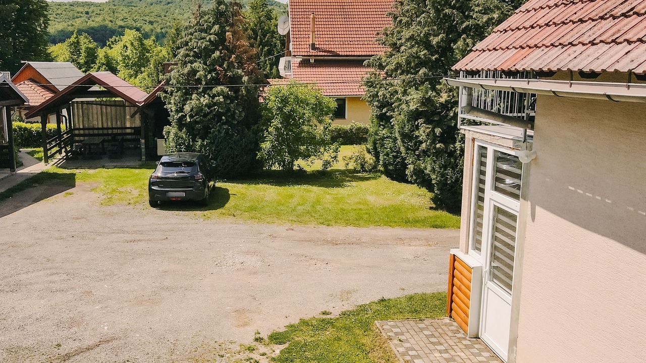 Photo of Others in Catrnja