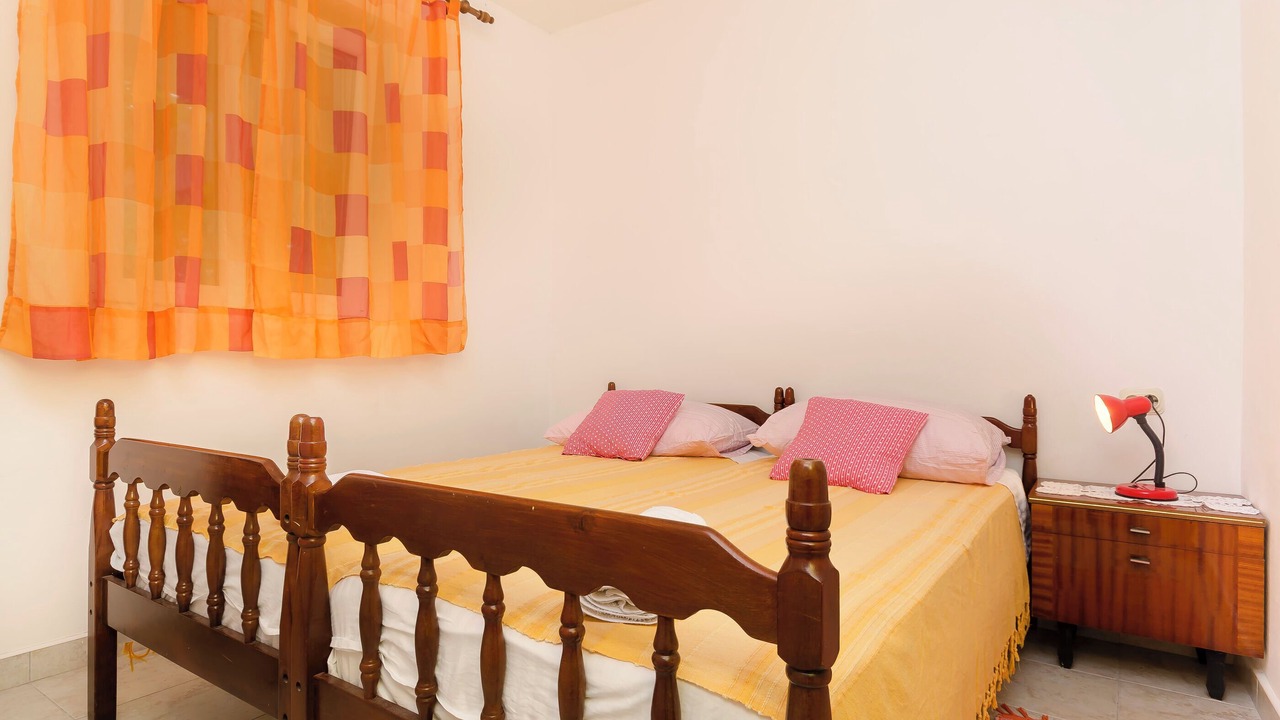 Photo of Bedroom in Tribunj