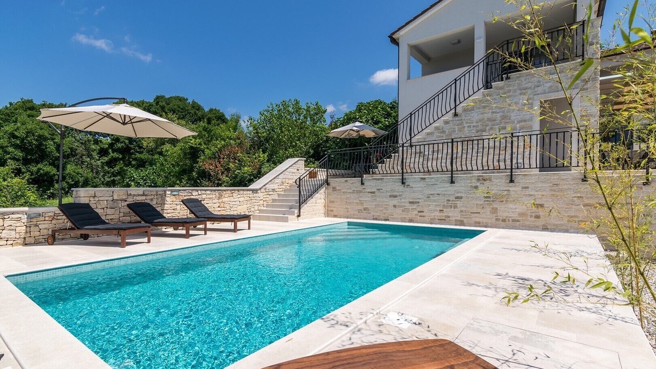 Photo of Outdoor in Golas